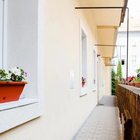 Leo Apartment Obchodna - Delux Bratislava Exterior photo